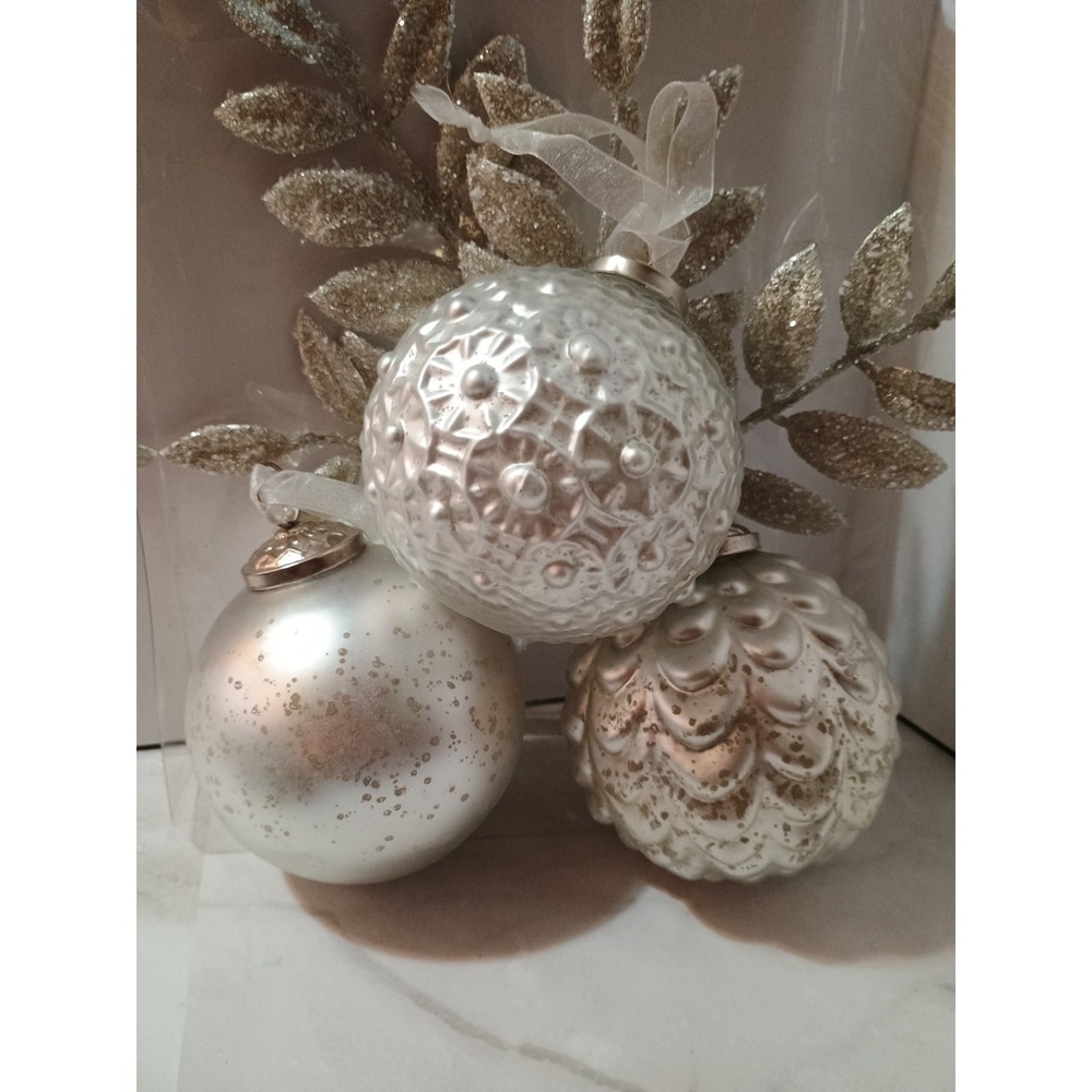 Rachel Ashwell Large Silver‎ Glass Christmas Ornaments Set 6